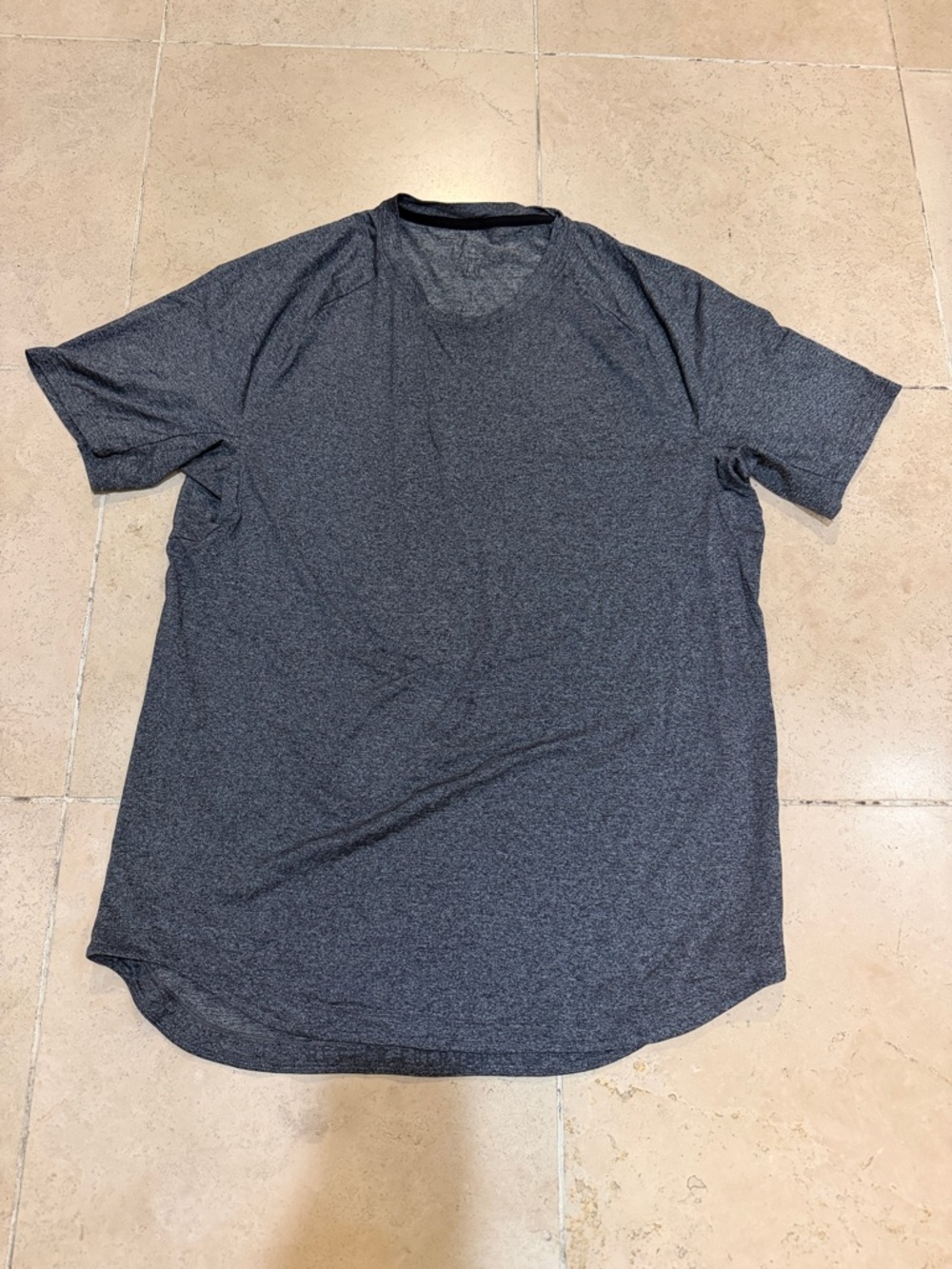 lululemon athletica Men's Dark Heather Gray Crew Neck Tee